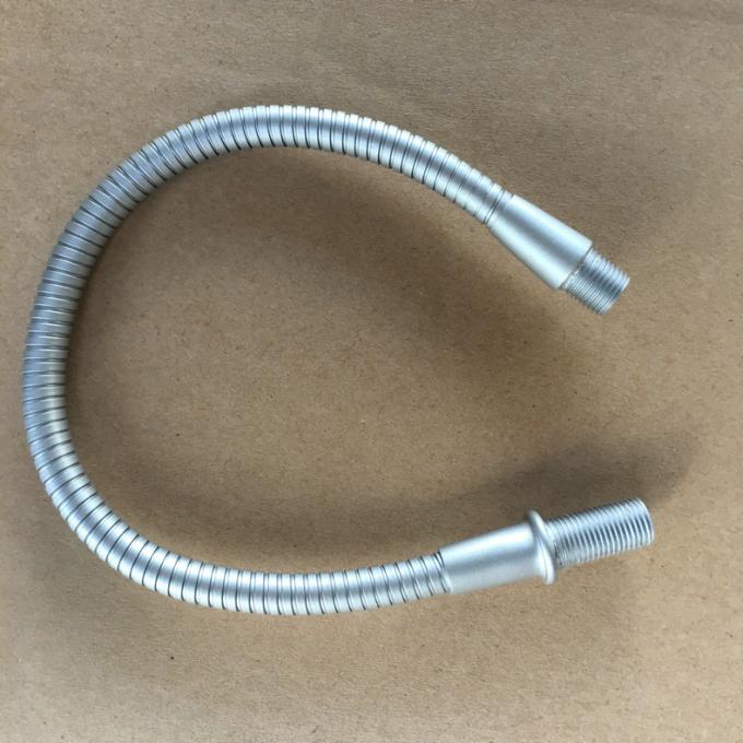 Tube flexible de moulage de vente chaud de col de cygne de tuyau en métal de matériel de jouet de parenthèse de tuyau d'en cuivre de lampe de haute qualité de tuyau